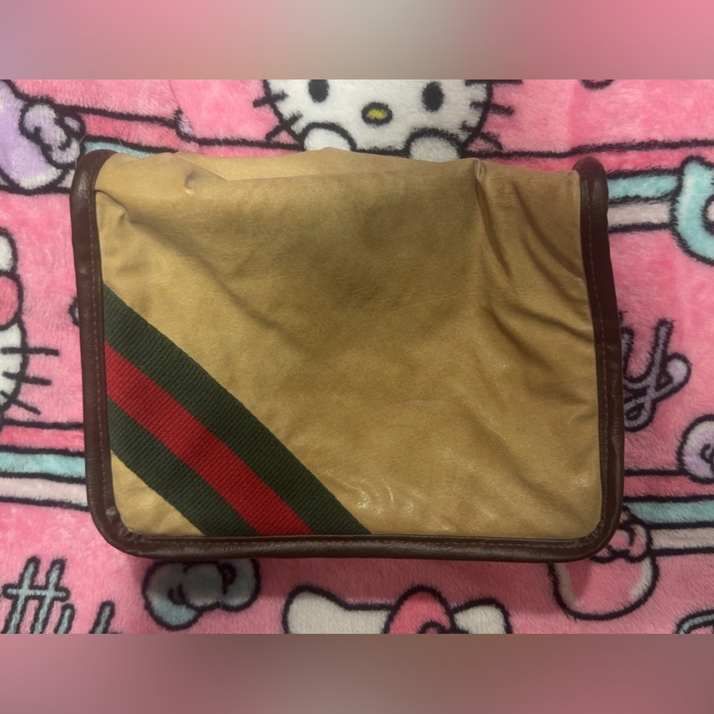 Classic Tan Canvas Crossbody with Green & Red Accent